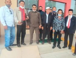 Bentuk Kepedulian Terhadap HAM, Ketum YLBH-MAPJ Melakukan Aksi HAM Di Depan Gedung Pengadilan Pangkep