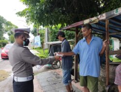 Operasi Yustisi dan Bagikan Masker, Sat Lantas Polres Takalar Ajak Warga Taat Prokes