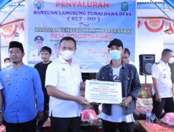 Bupati Takalar Memberi Bantuan Ke beberapa Desa Guna Memberi Contoh Para Petinggi Pemerintahan TAKALAR