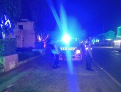 Demi Menjaga Kamtibmas Sat Samapta Polres Takalar Laksanakan Patroli Blue Light