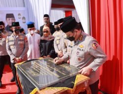 Waka Polri Letakan Batu Pertama Pembangunan Masjid di Kediri